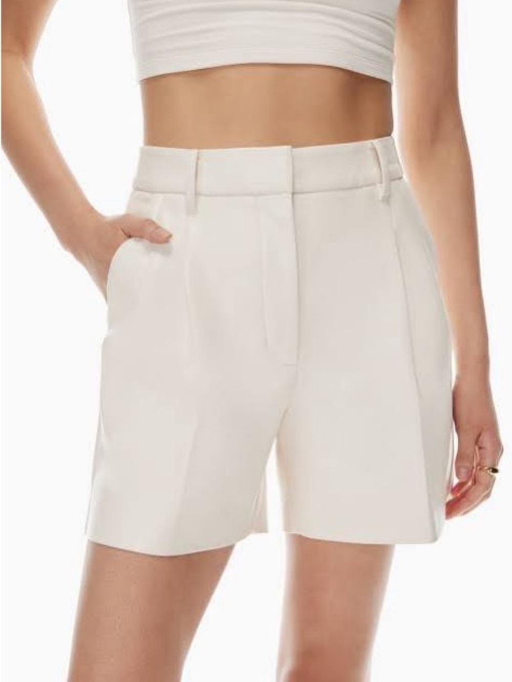 Judith and Charles High-Waist off white Tailored Women’s Bermuda Shorts